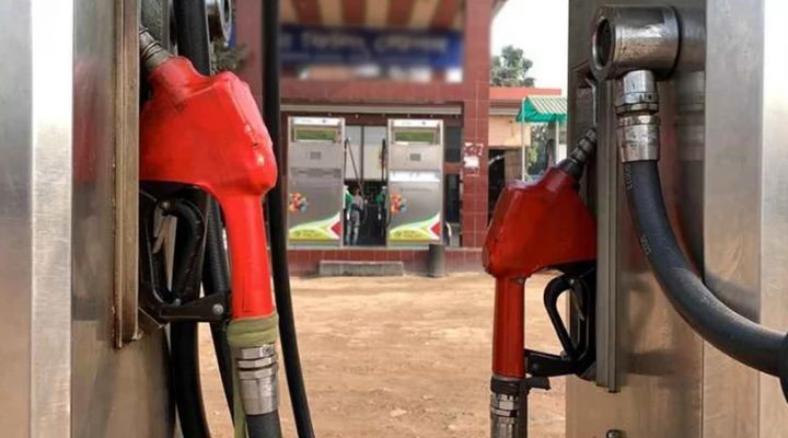 ফিলিং স্টেশন থেকে ৫০ হাজার লিটার পেট্রল গায়েবের অভিযোগ